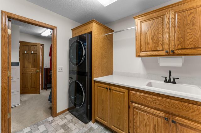 14958 Summit Circle NW, Prior Lake, MN 55372