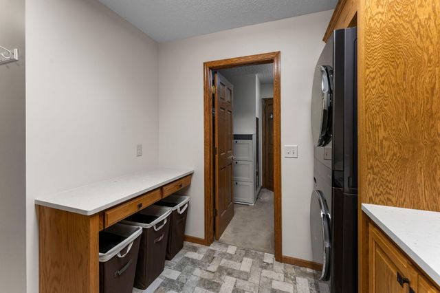 14958 Summit Circle NW, Prior Lake, MN 55372