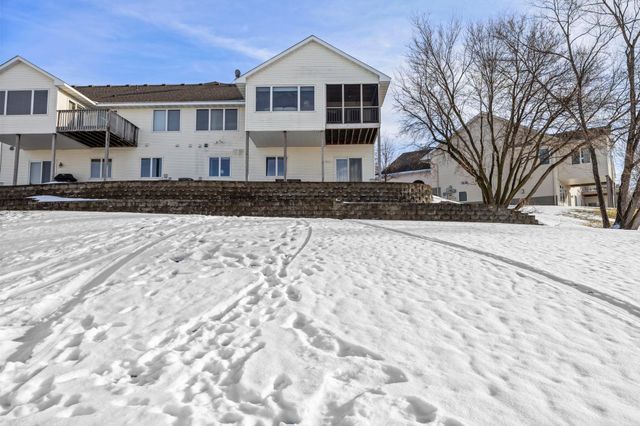 14958 Summit Circle NW, Prior Lake, MN 55372