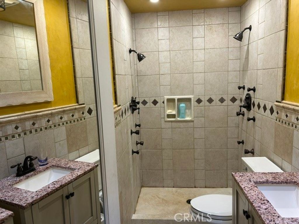 Image 8 of property listing at 1150 -1154 Pacific, Oceano, CA 93445
