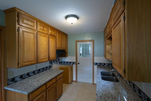 3229 N Salina Ave, Wichita, KS 67204