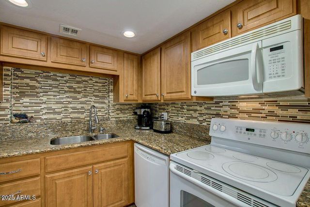 5136 N 31st Place 634, Phoenix, AZ 85016