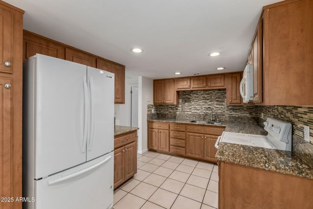 5136 N 31st Place 634, Phoenix, AZ 85016