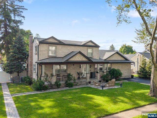 707 Chadwick Drive, Paramus, NJ 07652