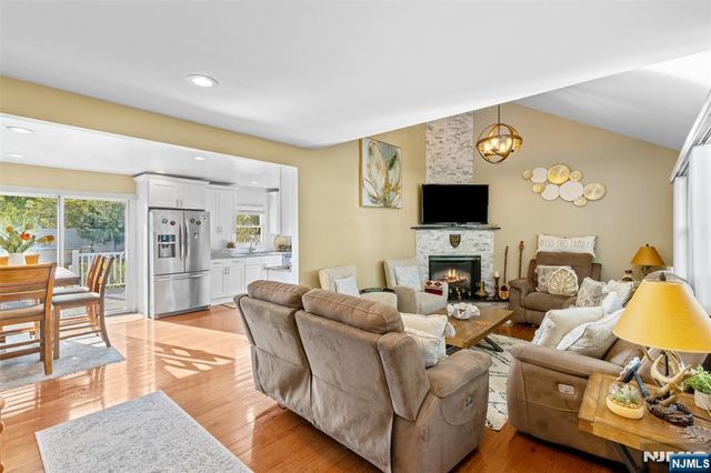 707 Chadwick Drive, Paramus, NJ 07652