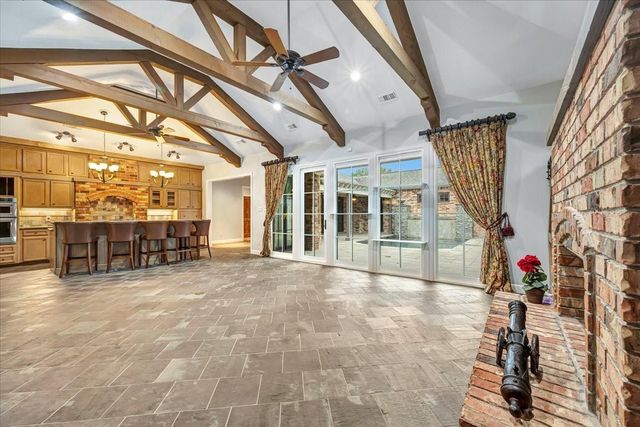 15502 Greens Cove Way, Houston, TX 77059