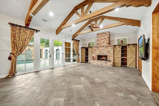 15502 Greens Cove Way, Houston, TX 77059