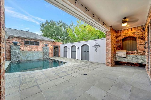 15502 Greens Cove Way, Houston, TX 77059