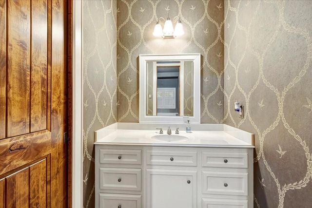 15502 Greens Cove Way, Houston, TX 77059