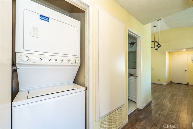 375 Stanford Court 9, Irvine, CA 92612
