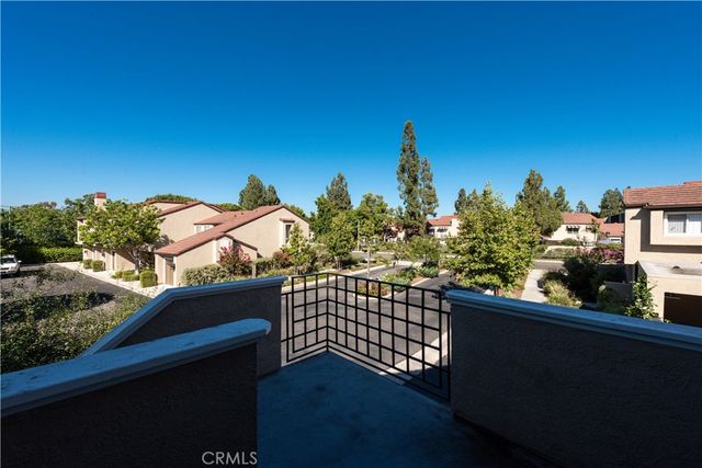 375 Stanford Court 9, Irvine, CA 92612