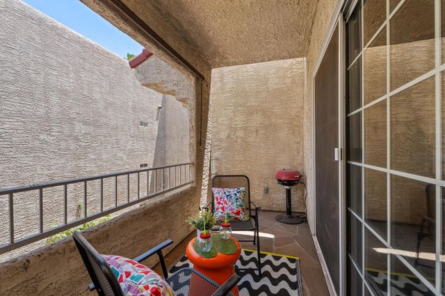 2700 Lawrence Crossley Road 105, Palm Springs, CA 92264