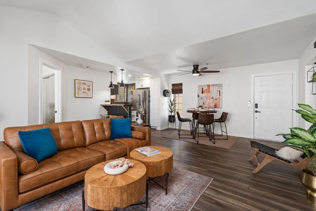 2700 Lawrence Crossley Road 105, Palm Springs, CA 92264