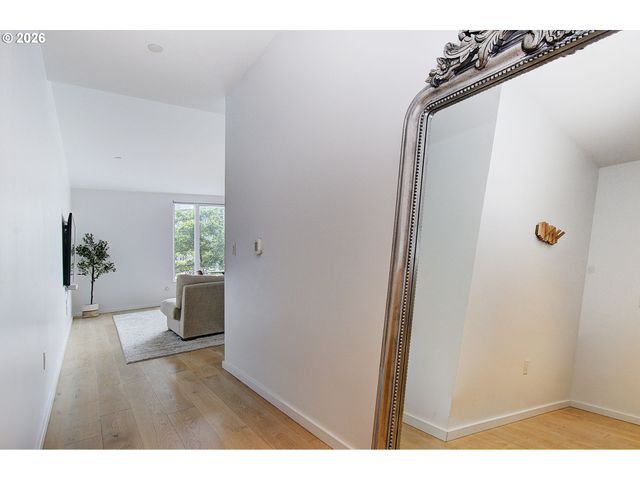 1150 Nw QUIMBY St 204, Portland, OR 97209
