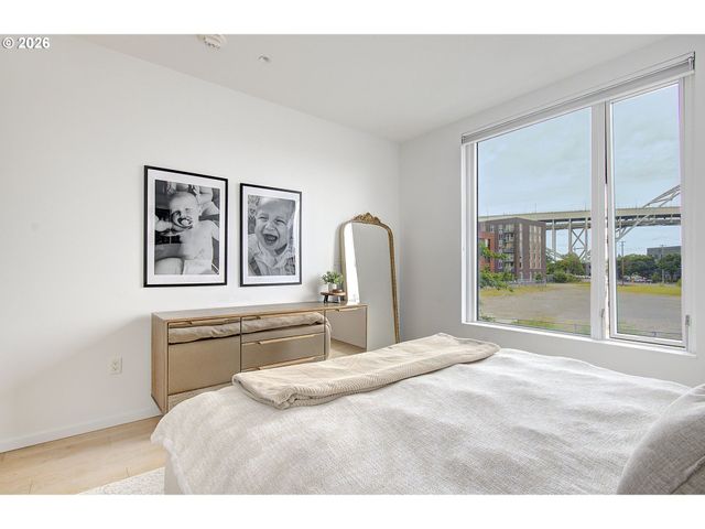 1150 Nw QUIMBY St 204, Portland, OR 97209