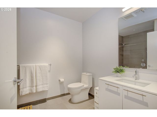 1150 Nw QUIMBY St 204, Portland, OR 97209