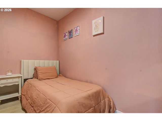 1150 Nw QUIMBY St 204, Portland, OR 97209