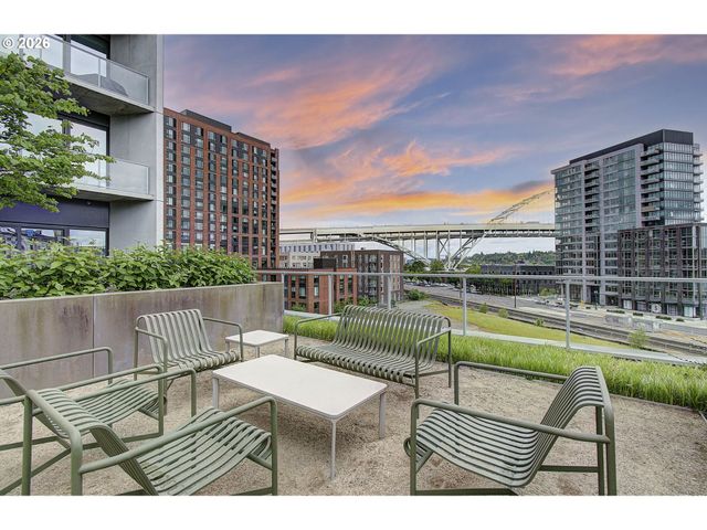 1150 Nw QUIMBY St 204, Portland, OR 97209