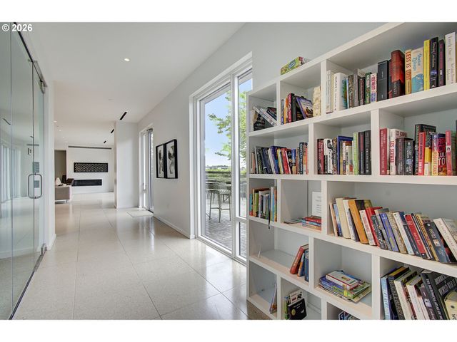1150 Nw QUIMBY St 204, Portland, OR 97209