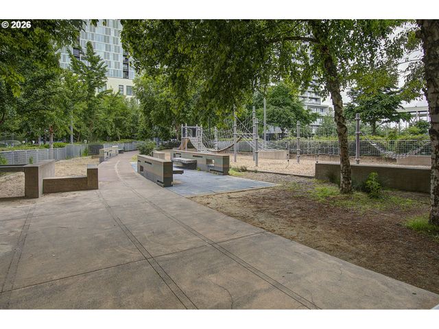 1150 Nw QUIMBY St 204, Portland, OR 97209