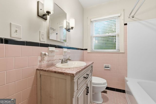 2103 E 37th Street, Savannah, GA 31404