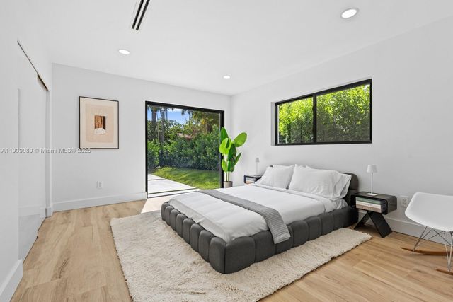 85 W Shore Dr W, Miami, FL 33133