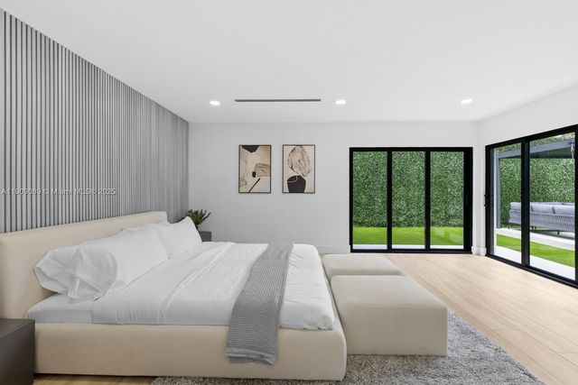 85 W Shore Dr W, Miami, FL 33133