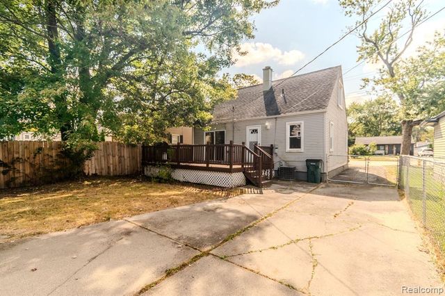 845 E 14 Mile Road, Birmingham, MI 48009