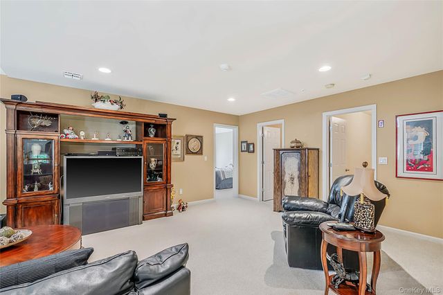 14 Concerto Drive, Lake Grove, NY 11755