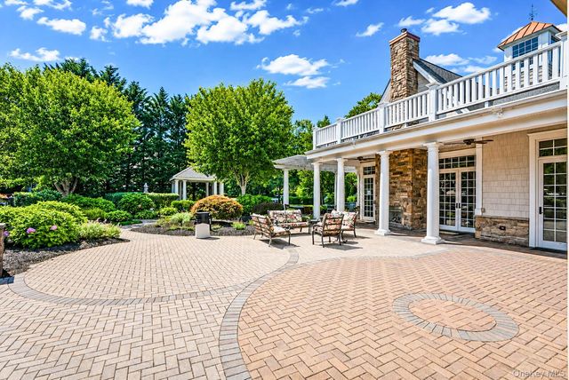 14 Concerto Drive, Lake Grove, NY 11755