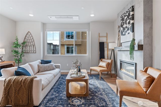 14424 Madison Way #G6, Lynnwood, WA 98087