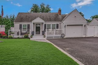 66 Eimer Street, Patchogue, NY 11772