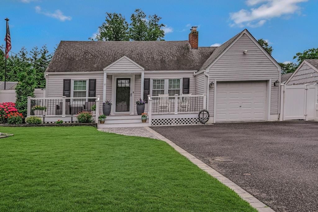66 Eimer Street, Patchogue, NY 11772