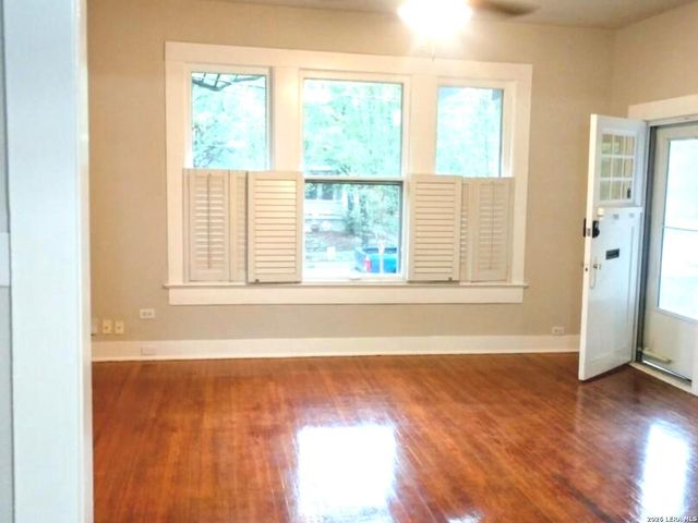 338 Queen Anne, San Antonio, TX 78209