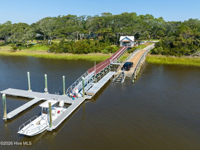 3370 Oyster Bed Cove SW, Supply, NC 28462