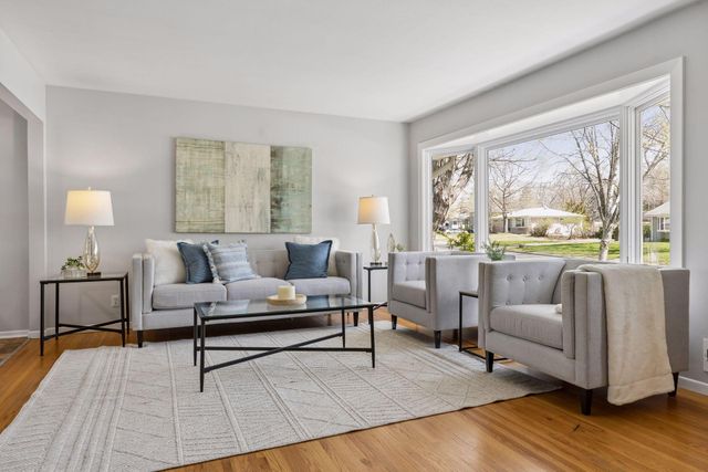 11032 Little Avenue S, Bloomington, MN 55437