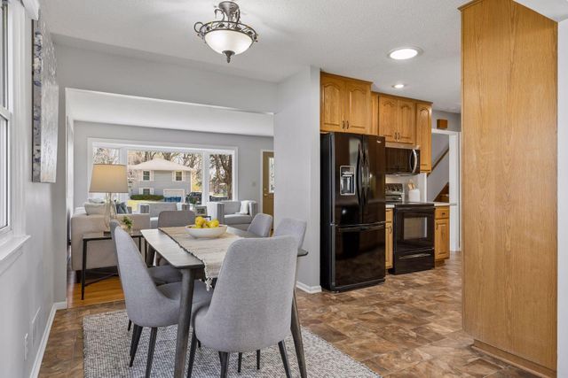 11032 Little Avenue S, Bloomington, MN 55437