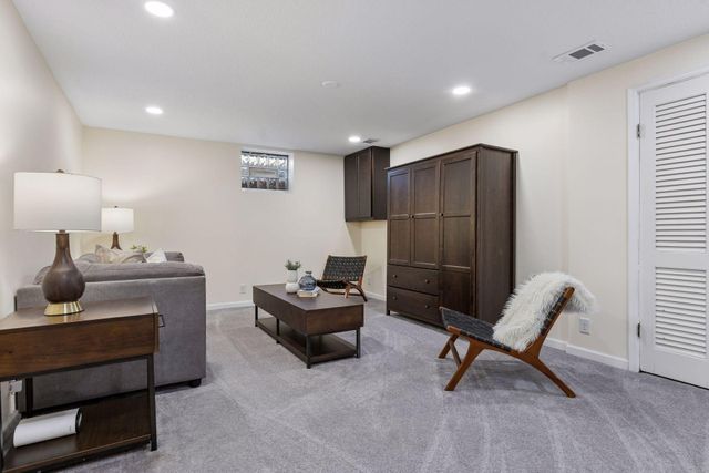 11032 Little Avenue S, Bloomington, MN 55437