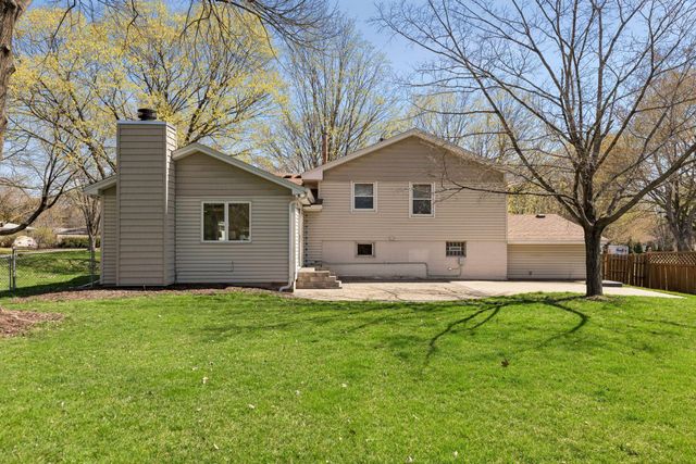 11032 Little Avenue S, Bloomington, MN 55437
