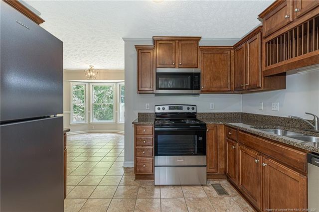 6815 St Julian Way, Fayetteville, NC 28314