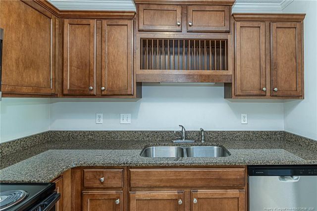 6815 St Julian Way, Fayetteville, NC 28314