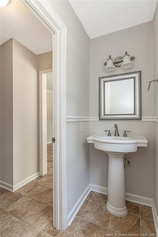 6815 St Julian Way, Fayetteville, NC 28314