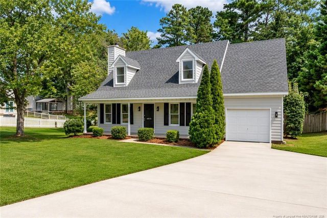 6815 St Julian Way, Fayetteville, NC 28314