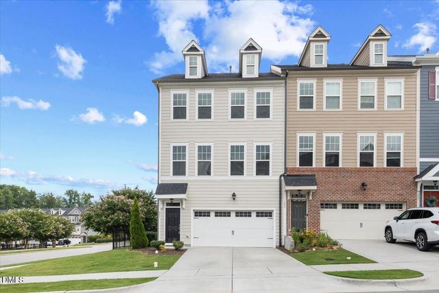 801 Grafton Peak Lane, Apex, NC 27523