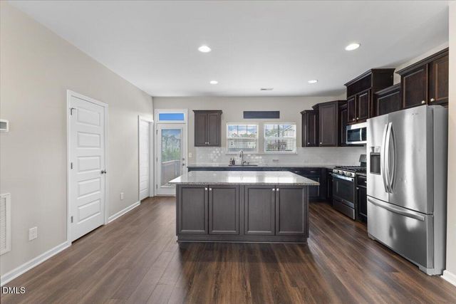 801 Grafton Peak Lane, Apex, NC 27523