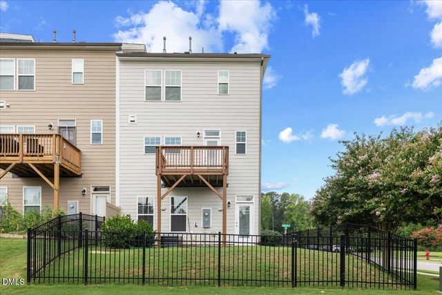 801 Grafton Peak Lane, Apex, NC 27523
