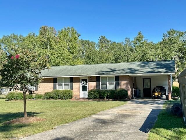 102 Peachtree Street, Wrens, GA 30833