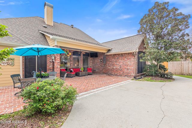 409 Austin Village Boulevard, Lafayette, LA 70508