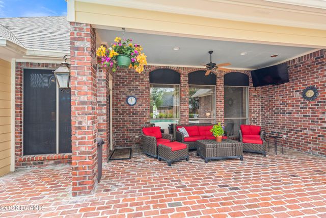 409 Austin Village Boulevard, Lafayette, LA 70508