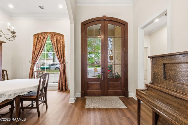 409 Austin Village Boulevard, Lafayette, LA 70508